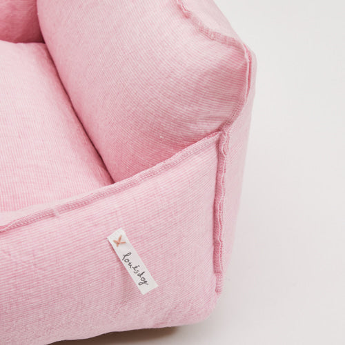irish linen boom bed with heart pillow - pink