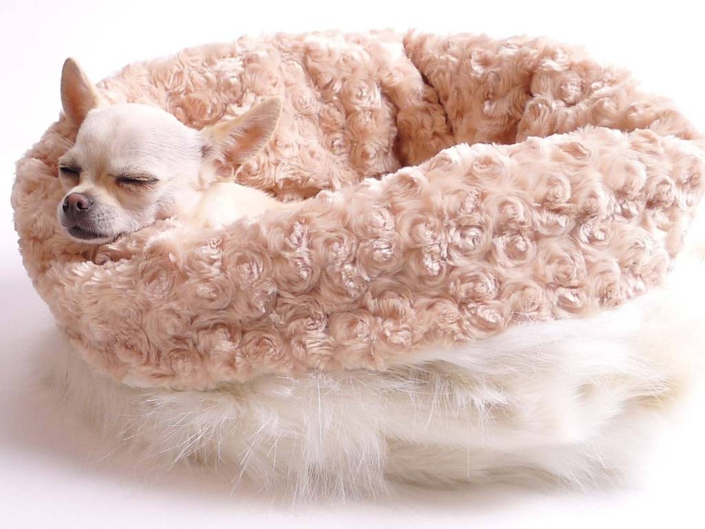 cuddle cup bed - golden chinchilla with frosted camel