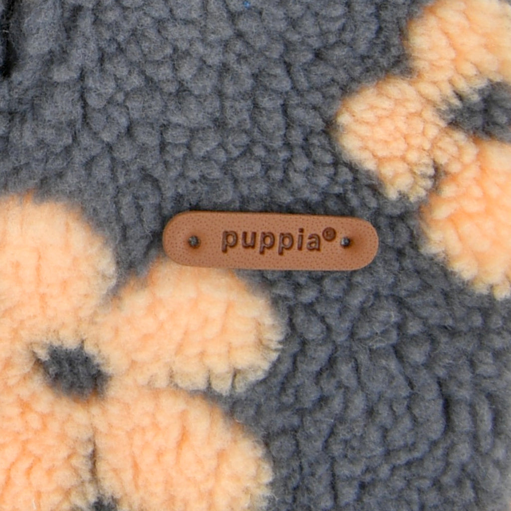 ren fleece hoodie - beige - available in small!